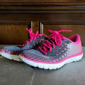 Brooks Pure Flow 5 size 6.5